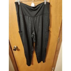 Tahari Sport black leggings size 2x.